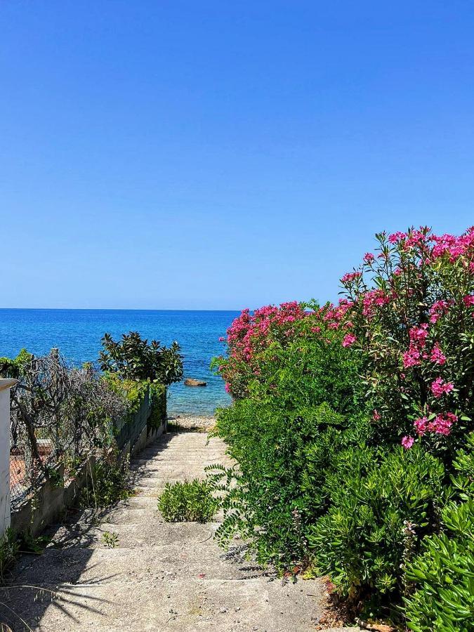 Villetta Sul Mare Acquedolci Kültér fotó